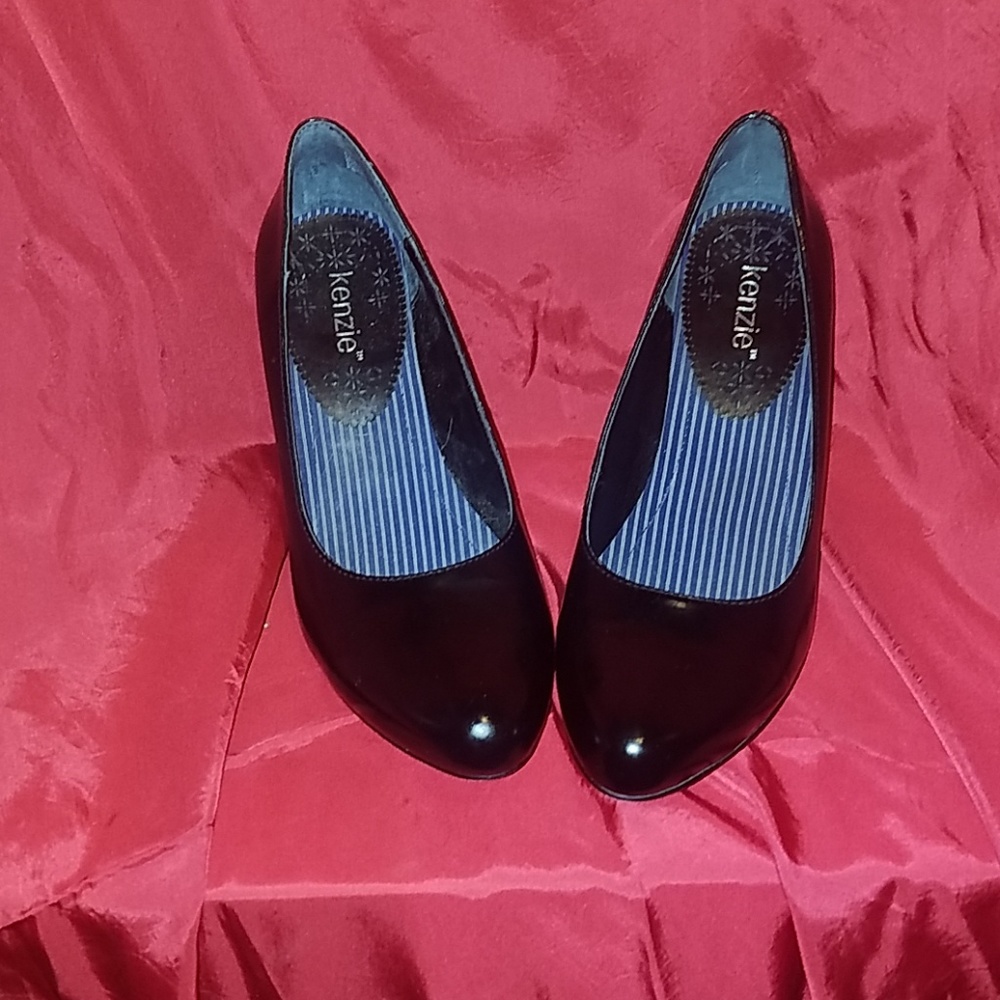 Kenzie sculpted wood and patent leather wedges